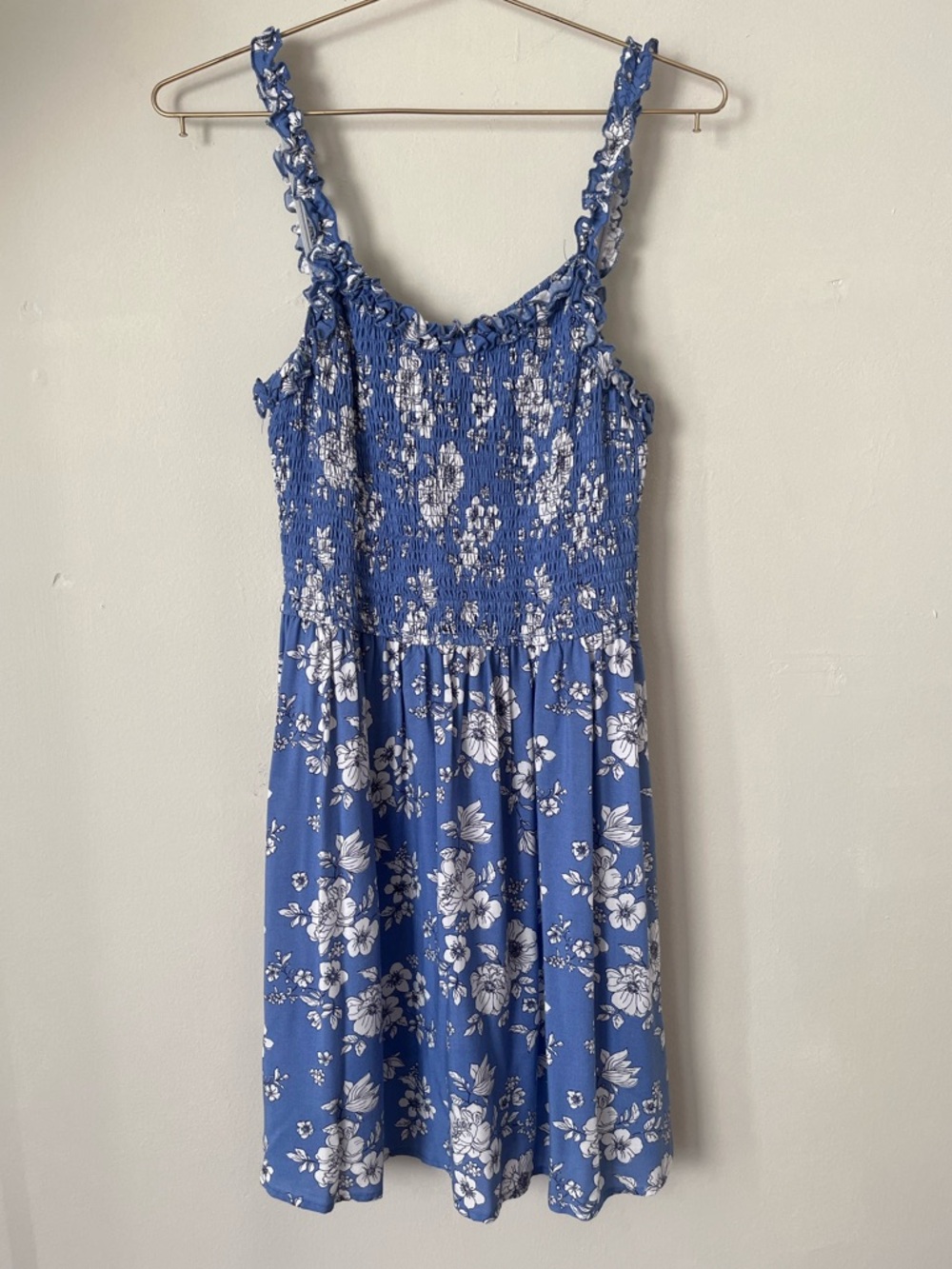 J for Justify Blue and White Cottagecore Floral Smocked summer dress L